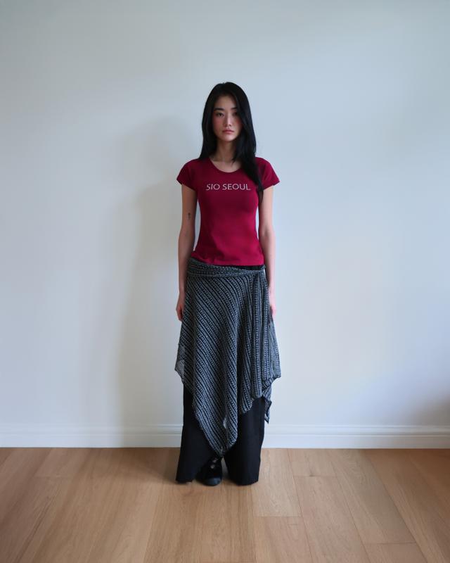 SIO SEOUL PEARL SHORT SLEEVE TOP [RED]