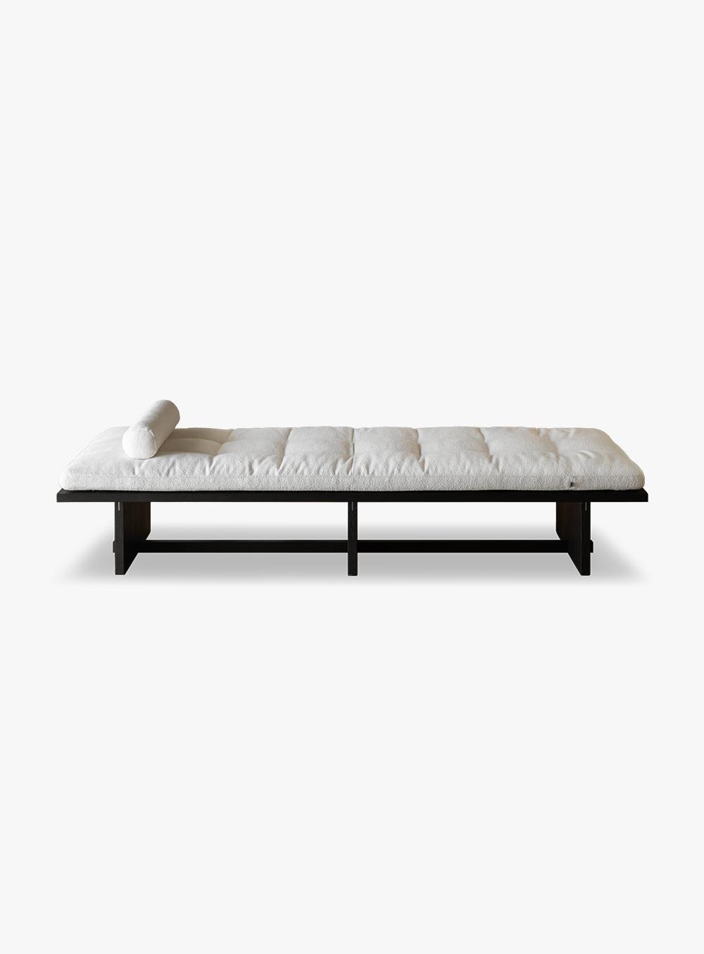 BLANK DAYBED SOFA | Fabric