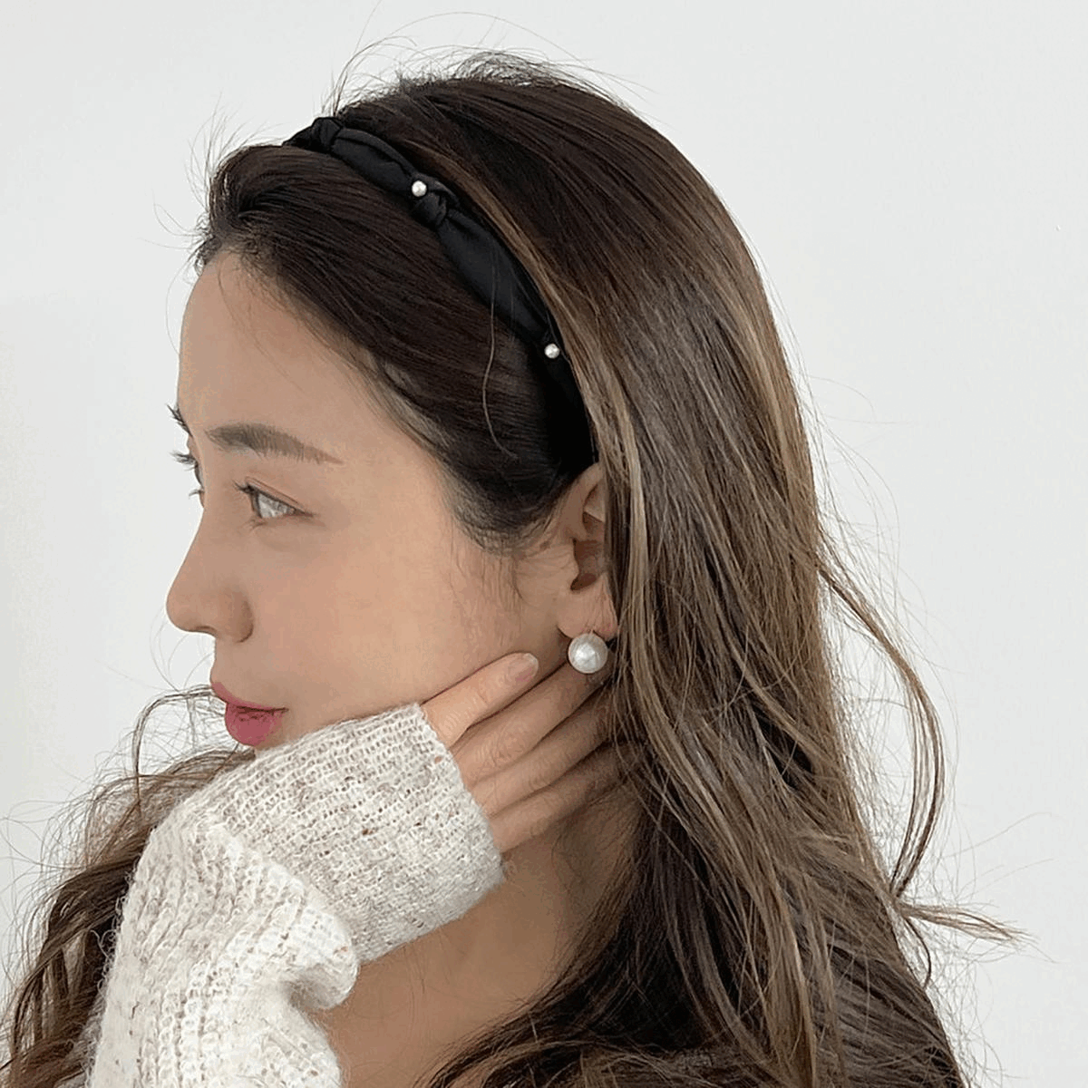 은은한 진주 매듭 새틴 벨벳 머리띠 슬림 얇은 헤어밴드