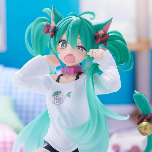 [예약상품/26년 07월~08월 입고예정][타이토][보컬로이드] 데스크탑 큐트 피규어 하츠네 미쿠 고양이 귀 티셔츠 Ver. (재판)