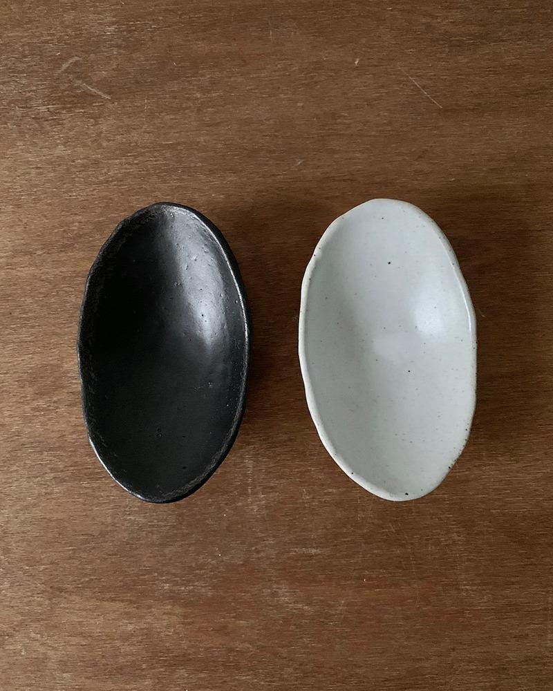 Oval pottery plate - S *아이보리바로배송