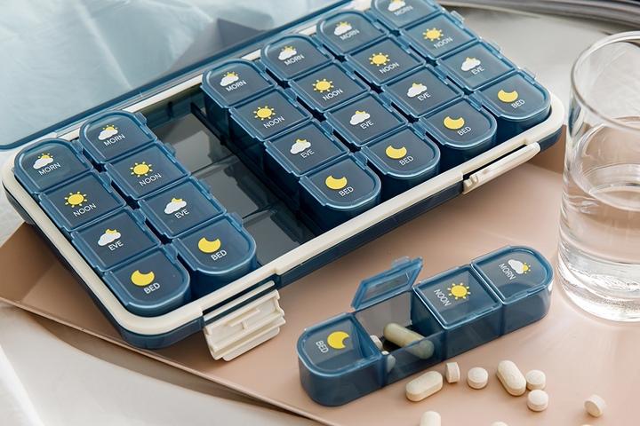 칸칸이 일주일 대용량 휴대용 약통 알약 케이스 28칸 2colors