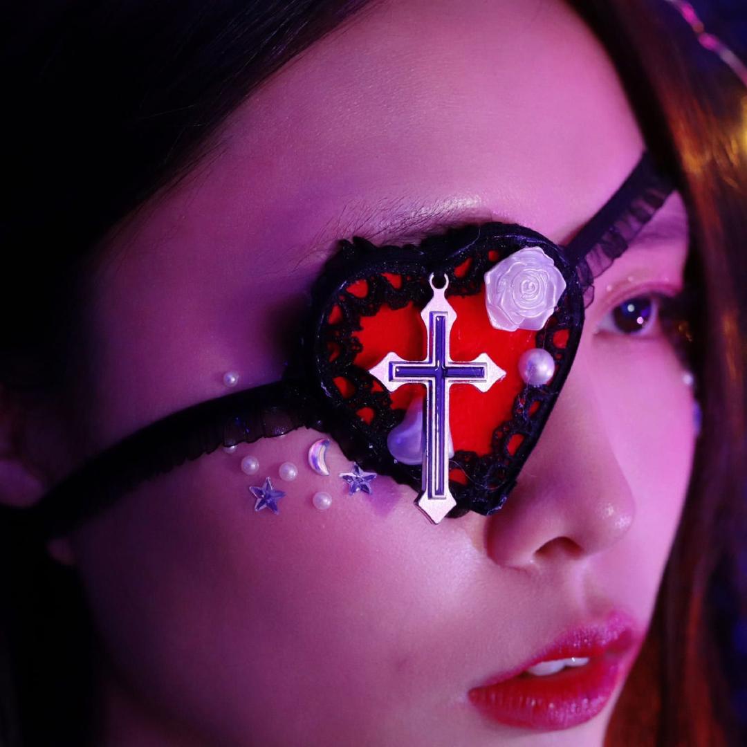 할로윈 소품 레이스 안대 하트 레드 십자가 코스튬 용품 파티 준비