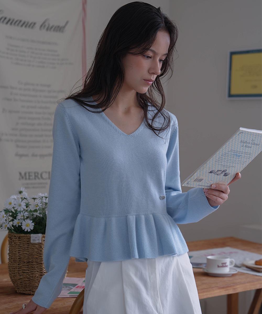 V-neck Flare Shirring Knit [Sky Blue]