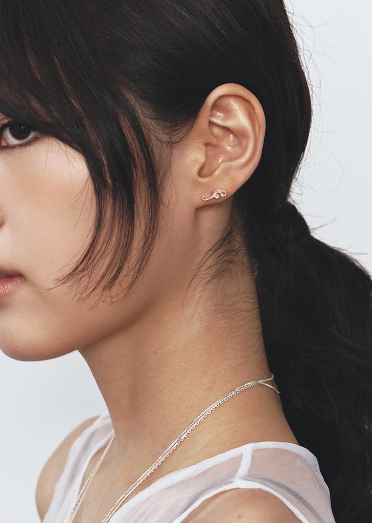 vintage wing earring