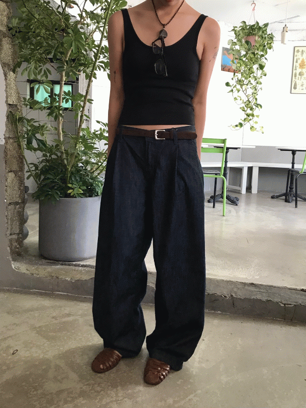 teen one-pintuck raw denim pants