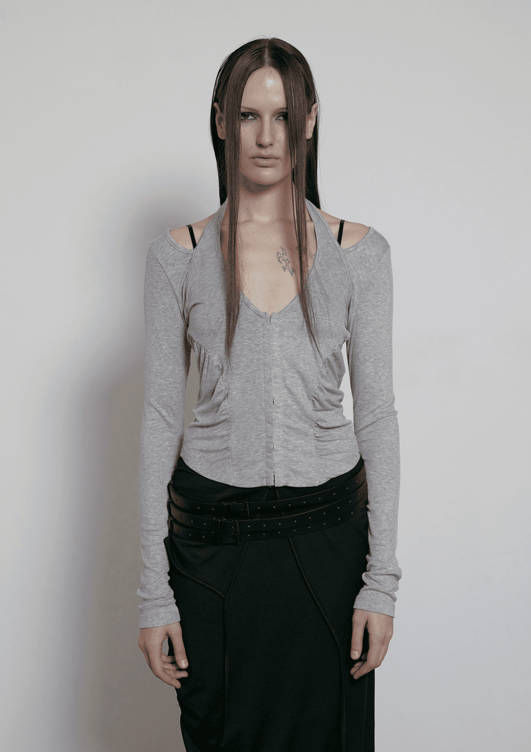 HOOK AND EYE SHIRRING TOP, MELANGE GRAY
