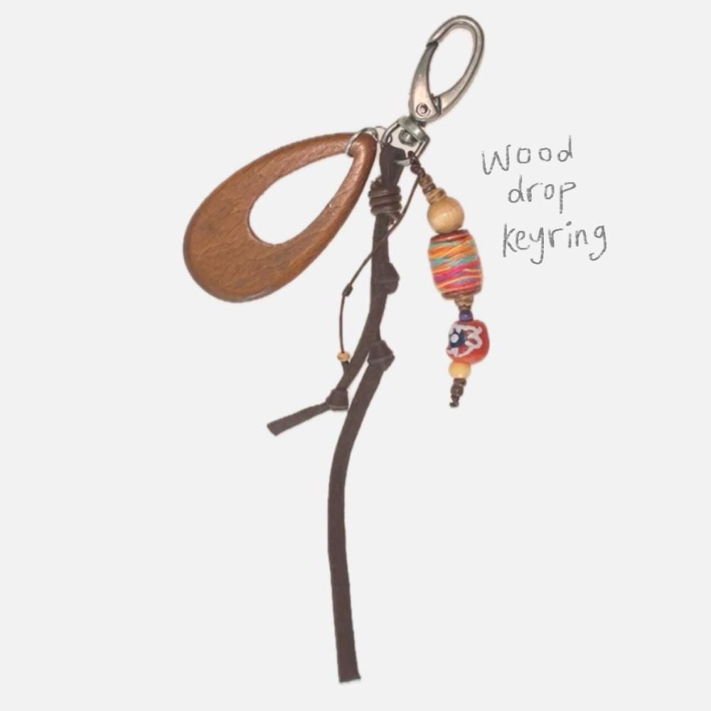 wood drop keyring 005 ( one and only )