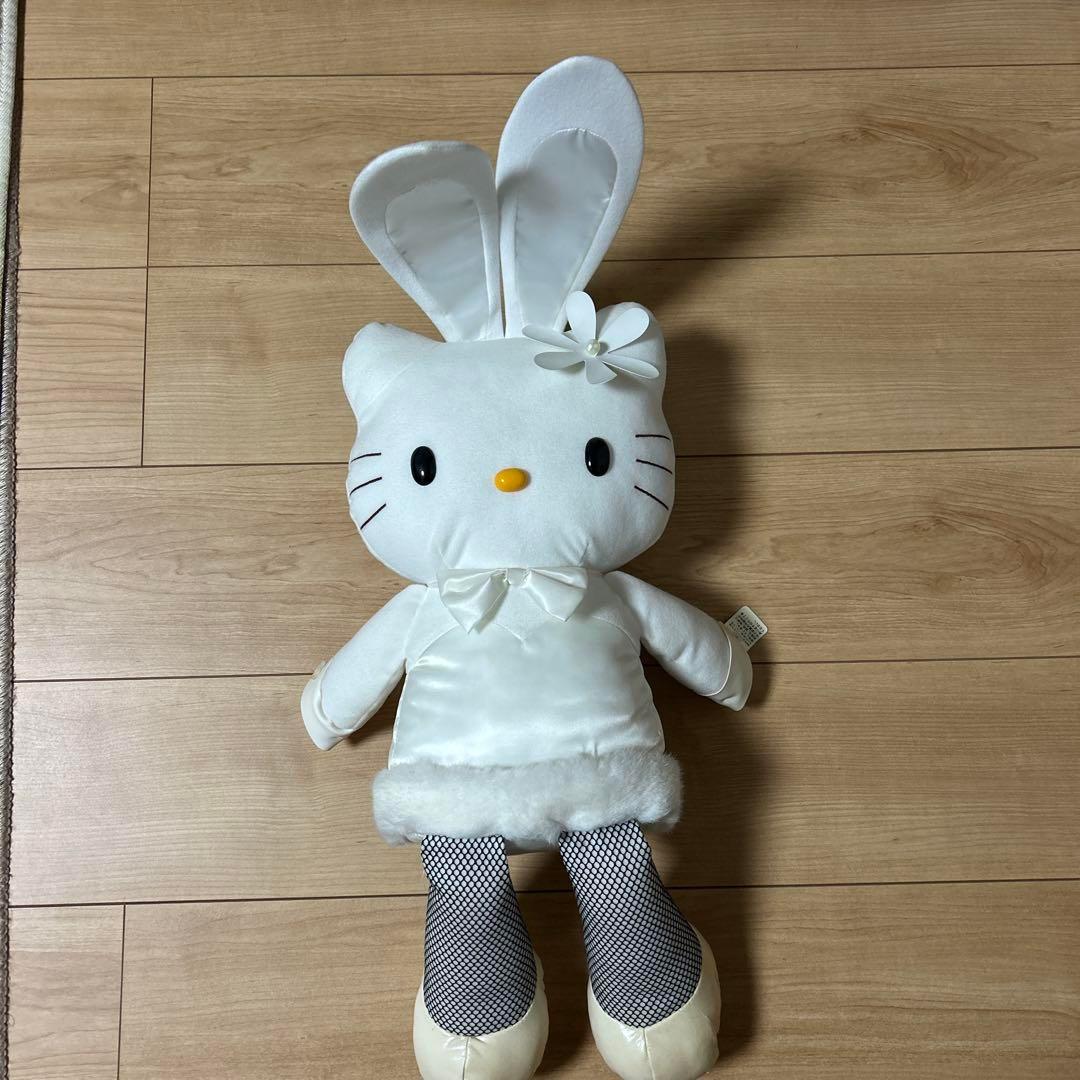 キティちゃん　ぬいぐるみ