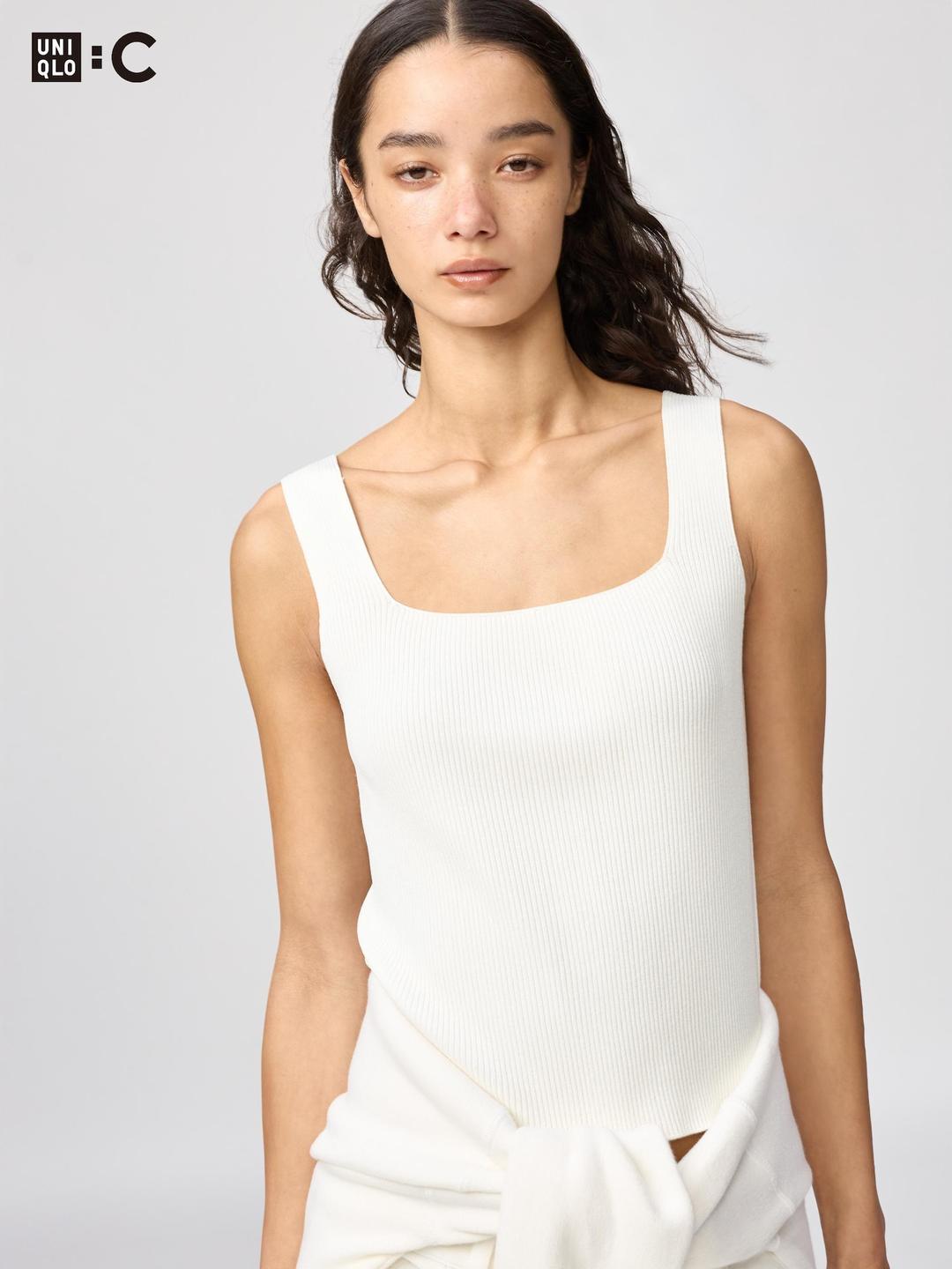 3D니트립스퀘어넥스웨터(슬리브리스)