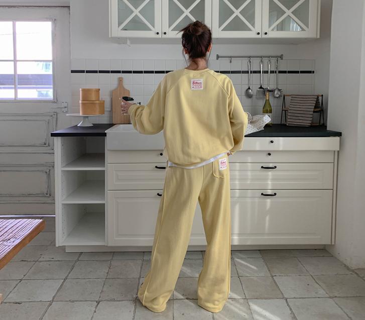 넘버 패치 스티치 맨투맨 팬츠 트레이닝세트