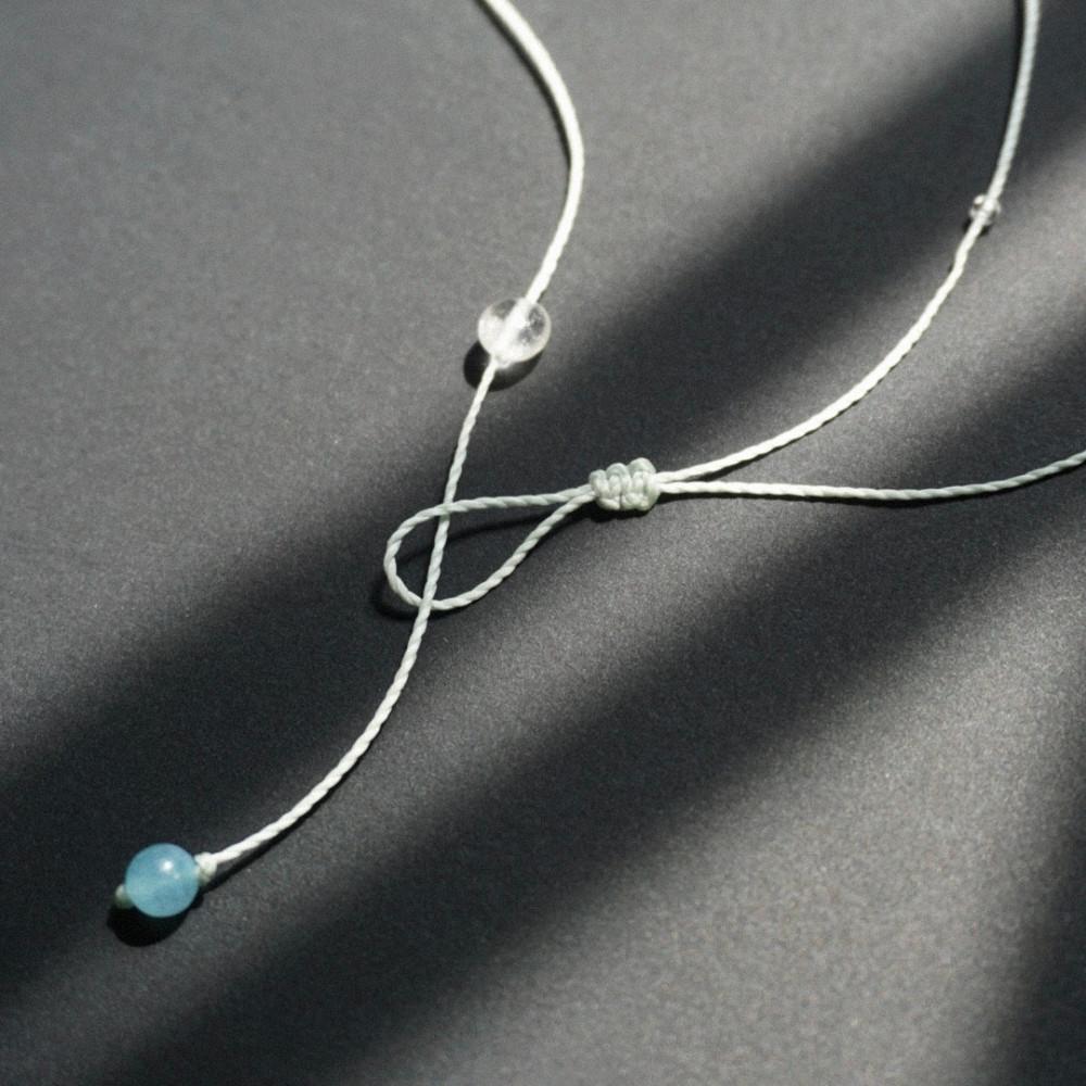 Necklace:line(light green)
