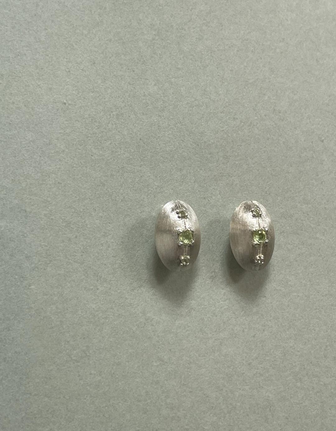 Oval spoon earring green