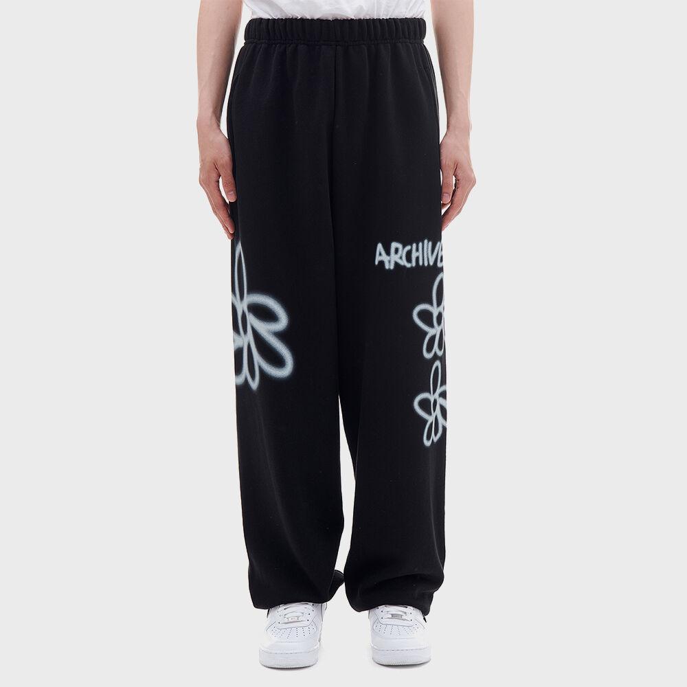 939 DAISY SWEAT PANTS (BLACK)
