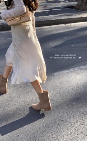 이런 상품 어때요? all over 끌레르 스커트 새틴 언발 롱SK