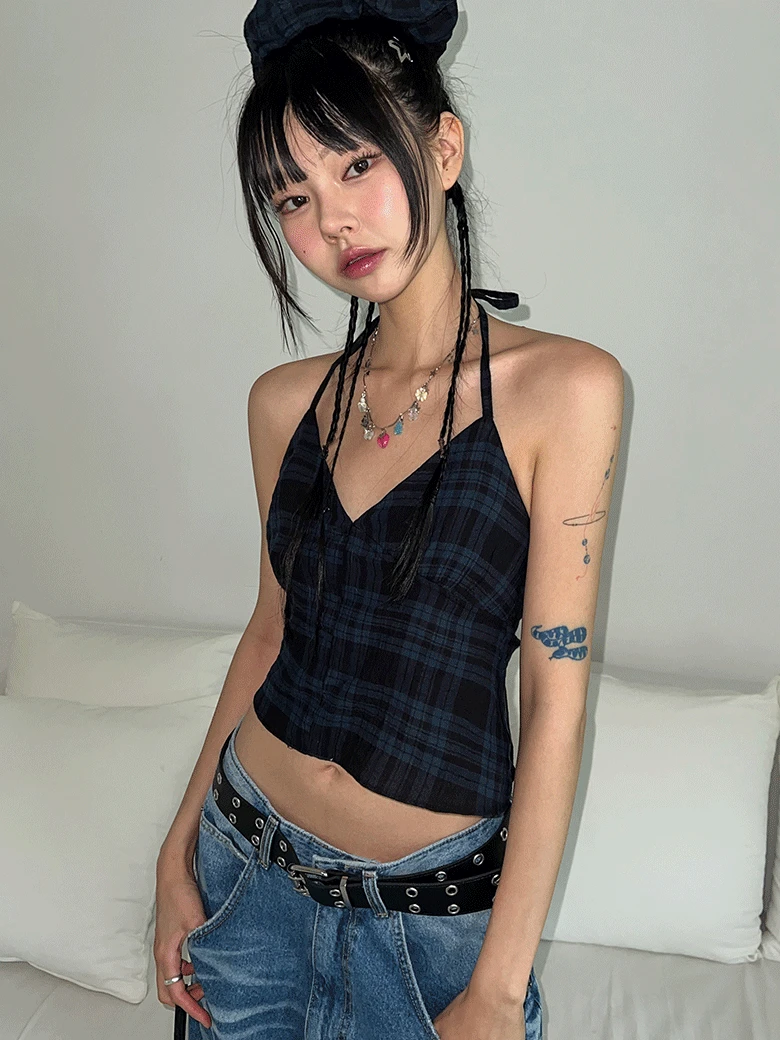 [주문폭주,12차 입고] 기디 홀터넥 백리스 슬리브리스 블라우스 & 스크런치 체크 SET