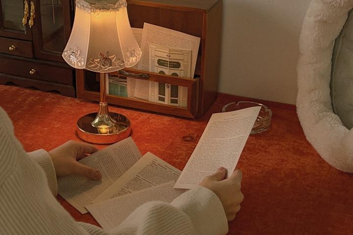 엔틱 플라워 골드 무선 충전식 LED 무드등 조명 (빛색상/밝기 조절)