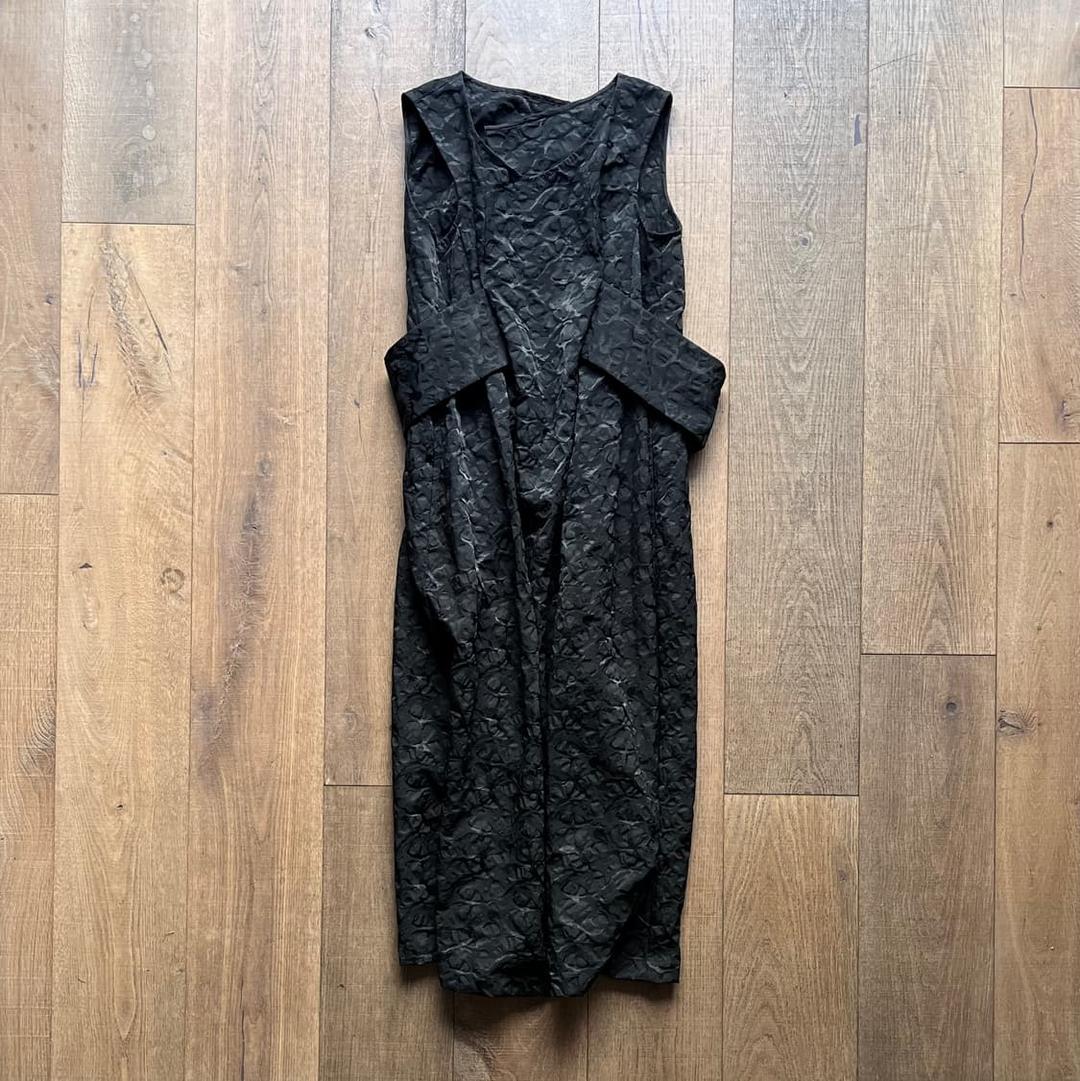 Volume Texture Apron One Piece | 후루츠패밀리