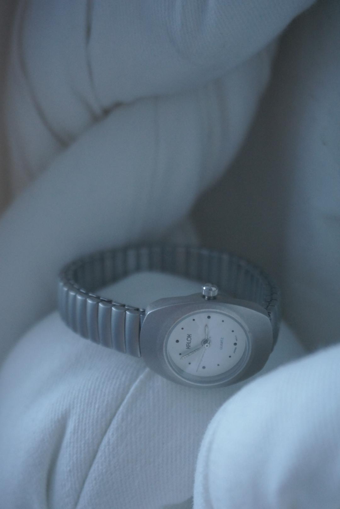 dot flat watch