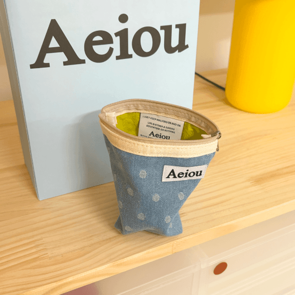 Aeiou Basic Pouch (M size) Bubble Jean