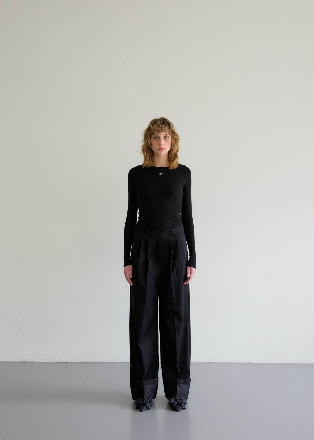 MMAK WIDE FIT TUCK DETAIL PANTS,BLACK