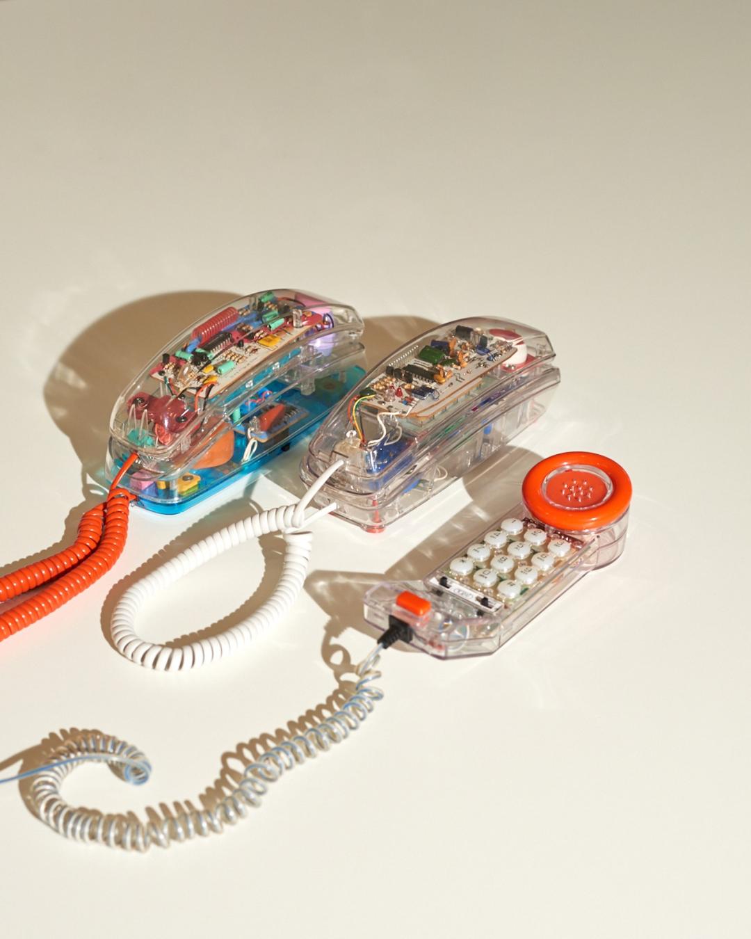 #8821 / Tozai Clear Telephone (red)