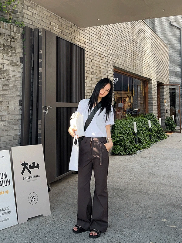 Back button bootcut pants