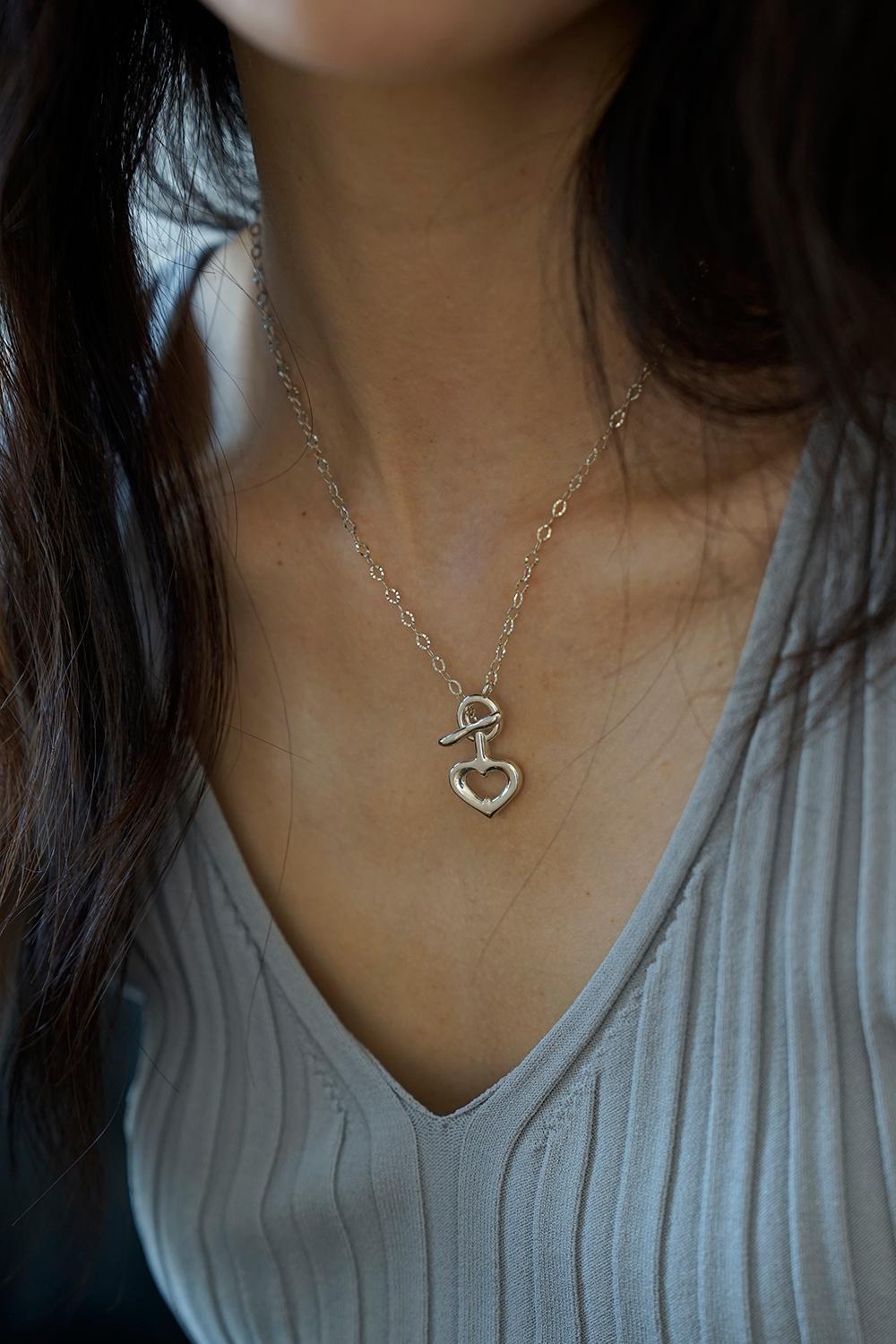 HEART ARROW NECKLACE_SILVER