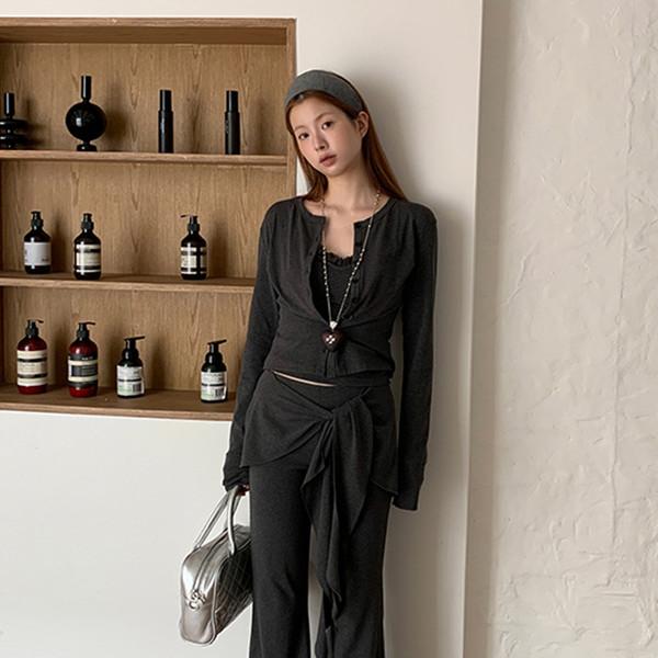 Gray three-piece set