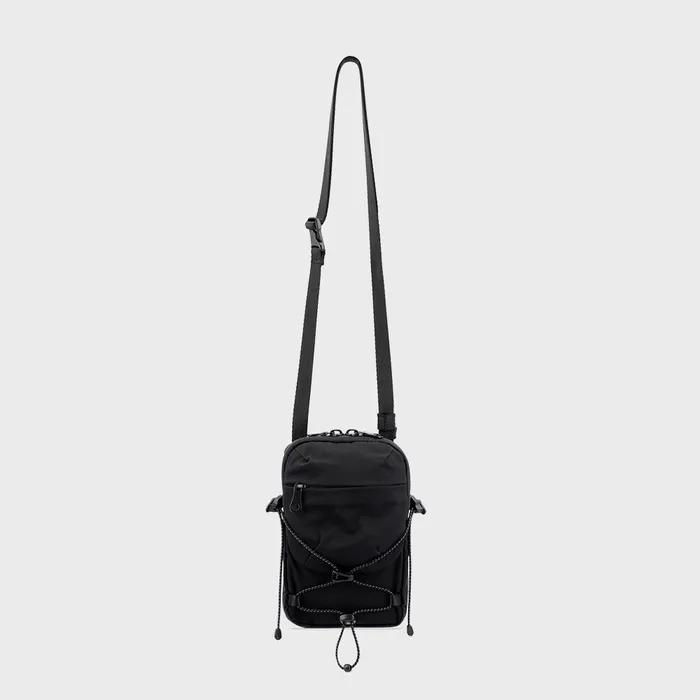 VOYAGER PASSPORT BAG 001 Black