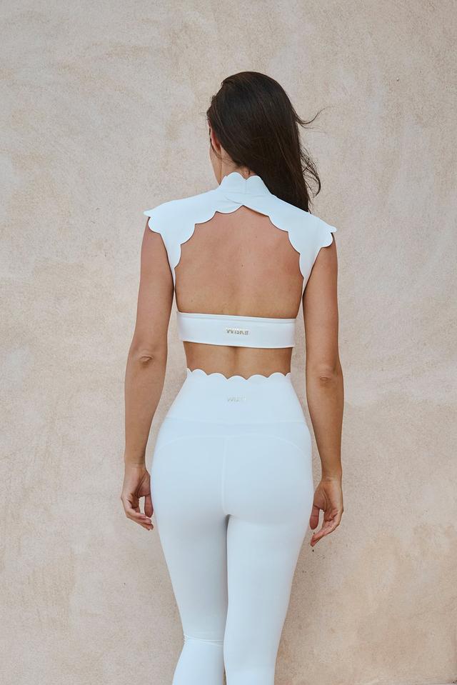 Scallop Cutout Mock Neck Bra - Ivory / S