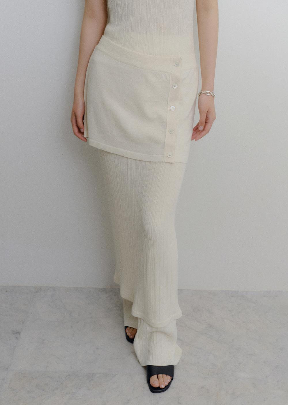 layered button skirt (ivory)