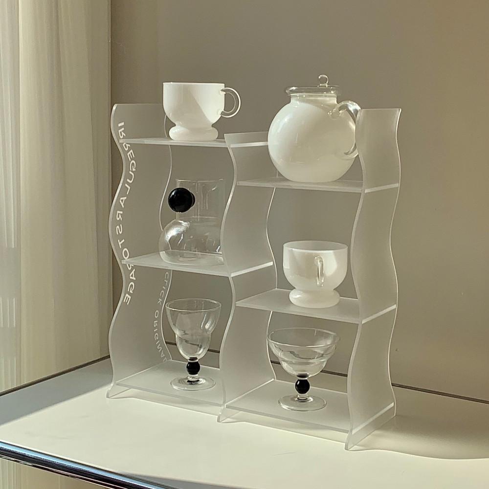 앳유어홈 물결 아크릴 선반 2color 머그컵 찻잔 다용도 소품 수납대 향수 피규어