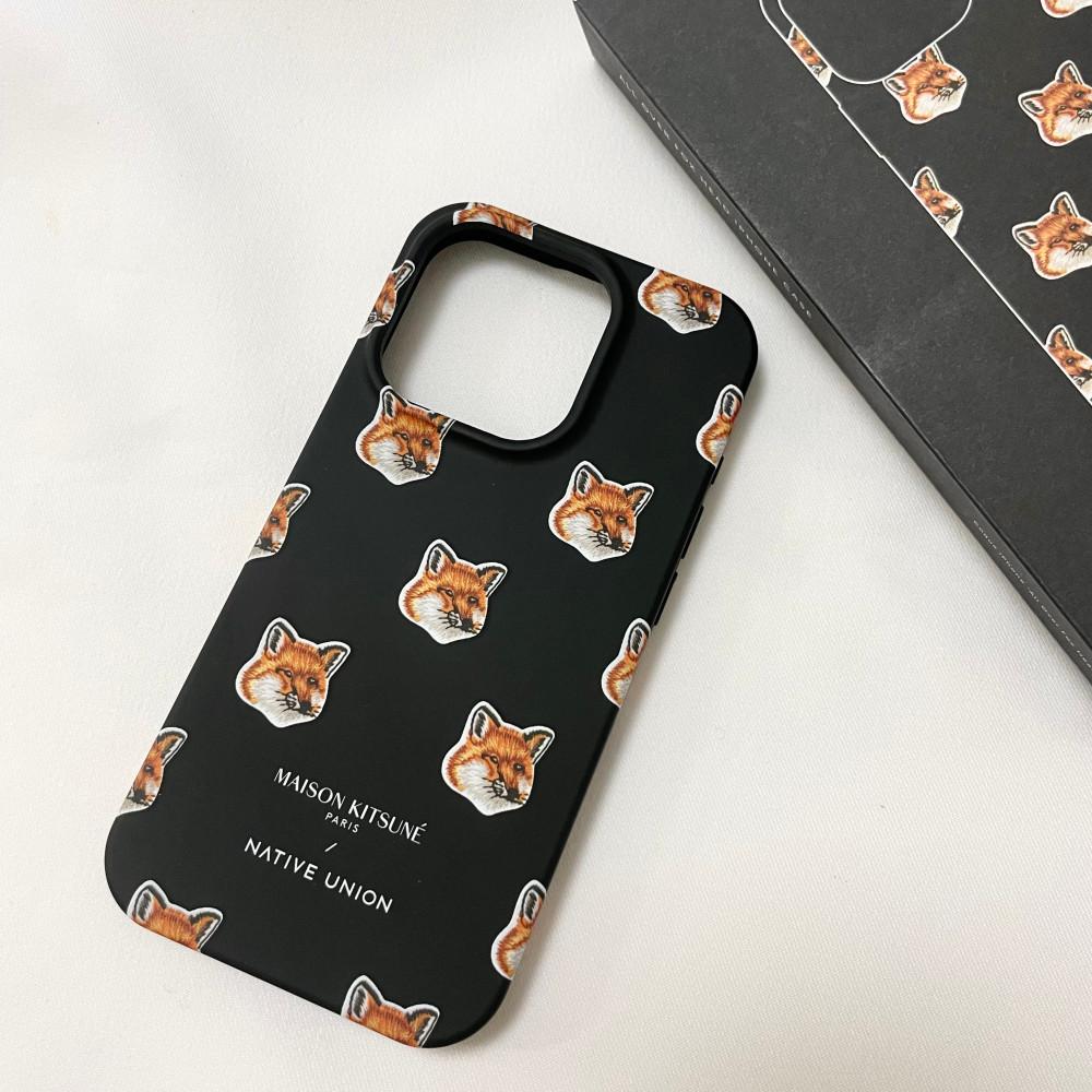 [당일발송] 메종키츠네 올오버 폭스 헤드 아이폰 15프로 폰케이스
