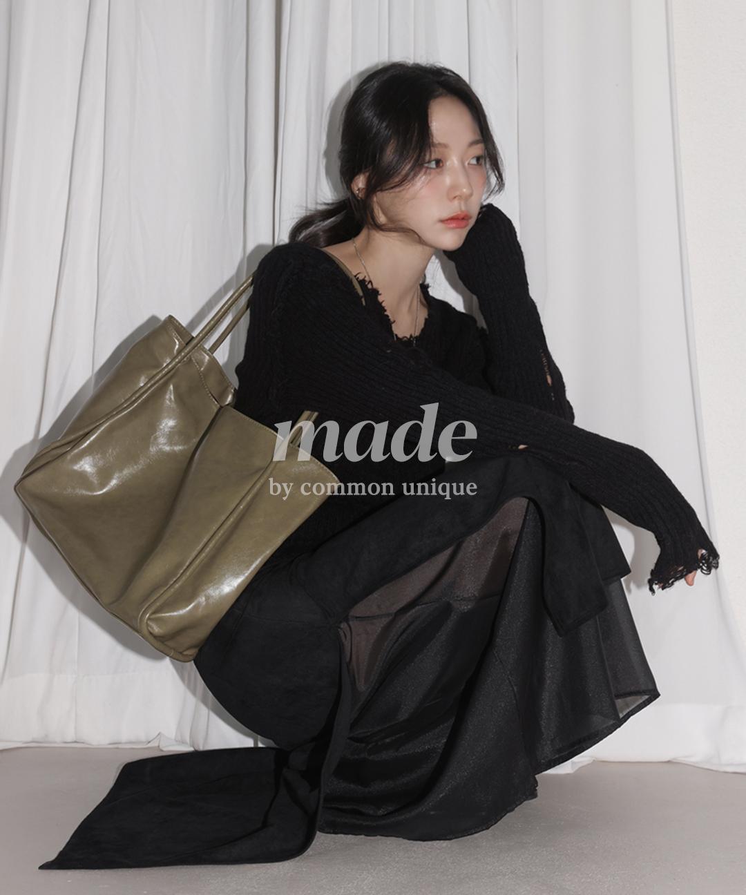 커먼유니크 [MADE] 유로즈 스웨이드 슬릿 롱 스커트 (당일배송/겨울/가을/A라인/머메이드/맥시/레이어드/시스루/오간자/하객룩/격식룩/오피스룩/출근룩/연말룩)