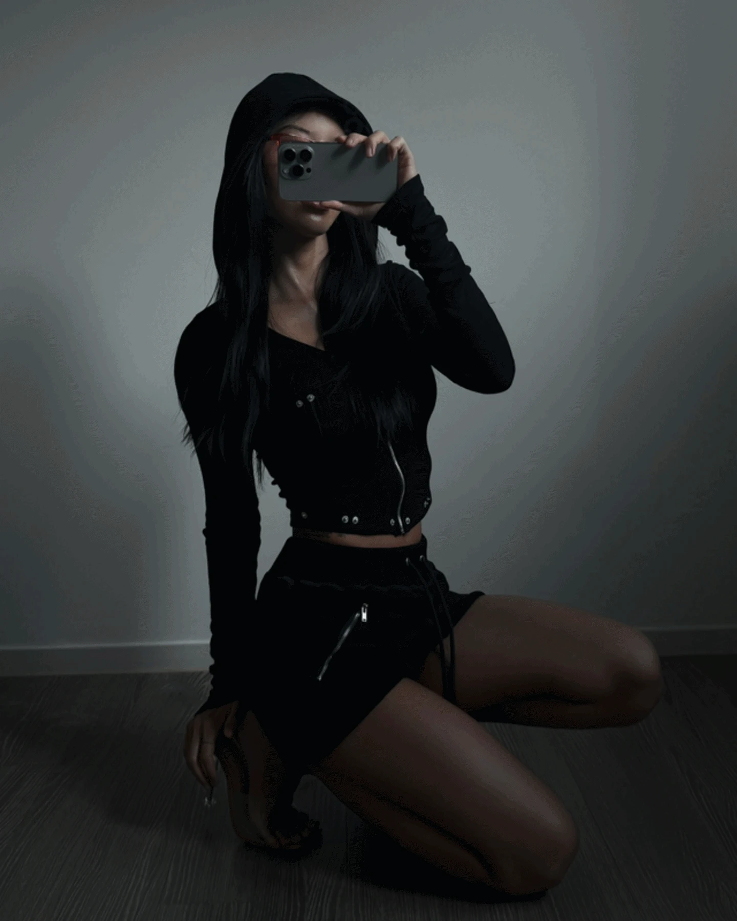 베이직 리벳 크롭 후드집업