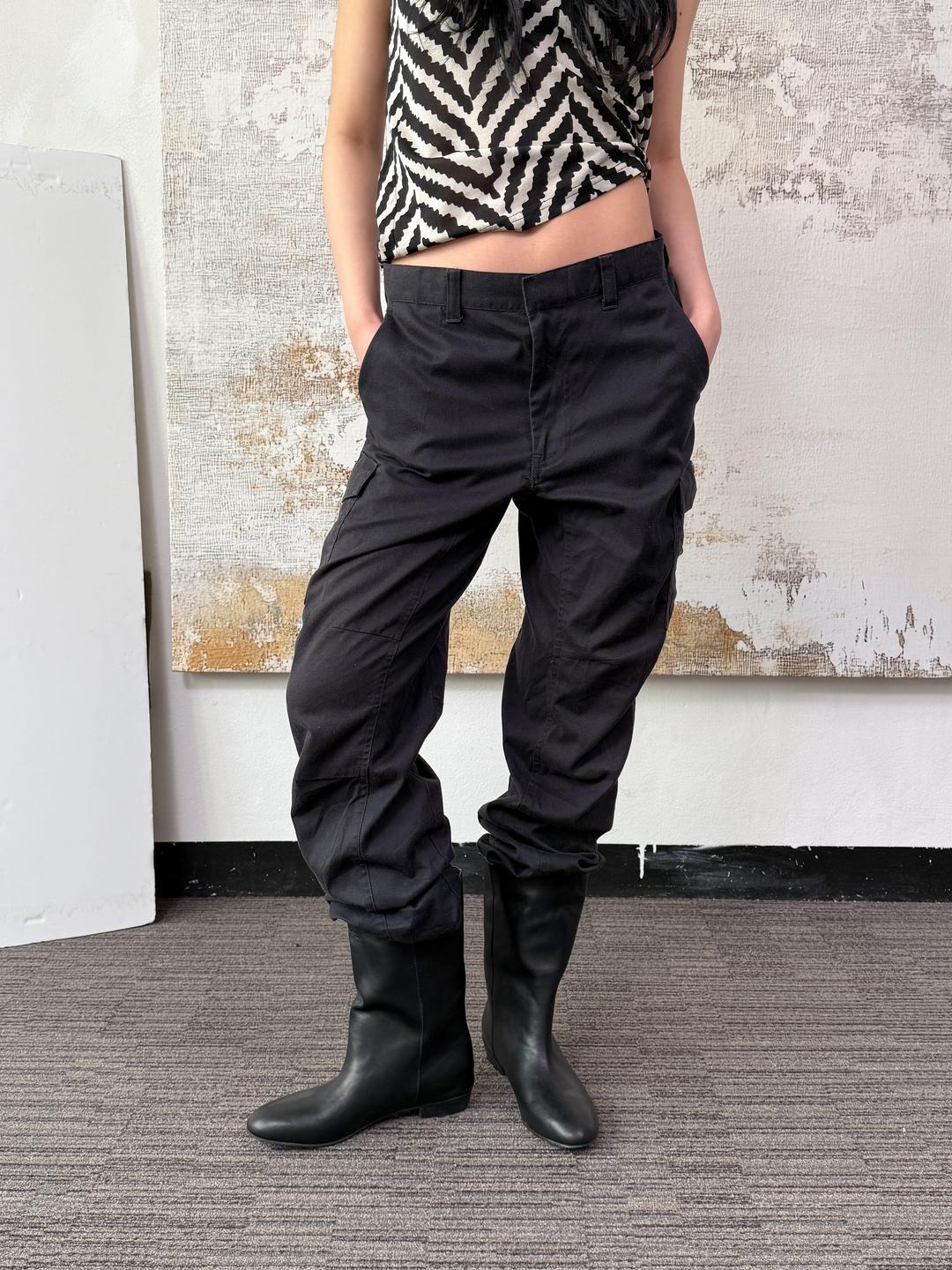 352. Tech cargo pants