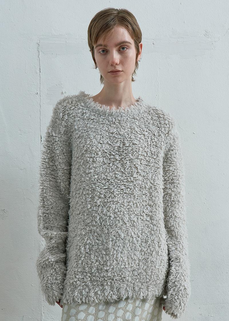 OVERSIZED FUZZY SWEATER IN GREY IVORY