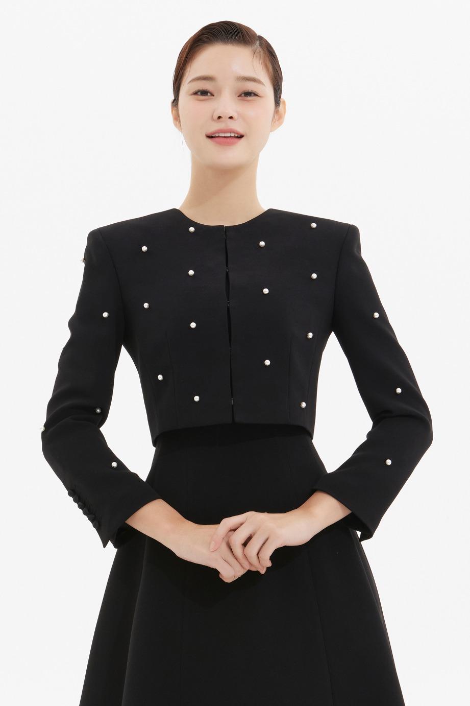 CREPE PEARL CROP JACKET