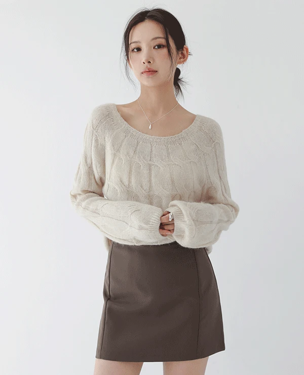 샌스 꽈배기 보트넥 울 긴팔니트 (1color)