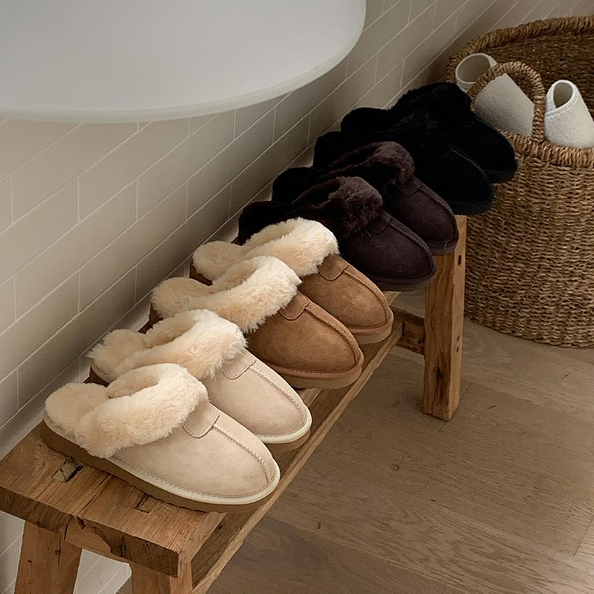 곰블리 [단독] 주문폭주🤎소가죽 양 털 푹신 통굽 어그 윈터 털 슬리퍼 2.5cm (방한,하객룩,연말룩,노르딕,크리스마스)