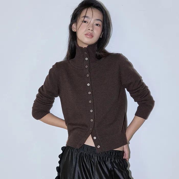 [29CM단독]_HIGH NECK BUTTON CARDIGAN CHOCOLATE BROWN