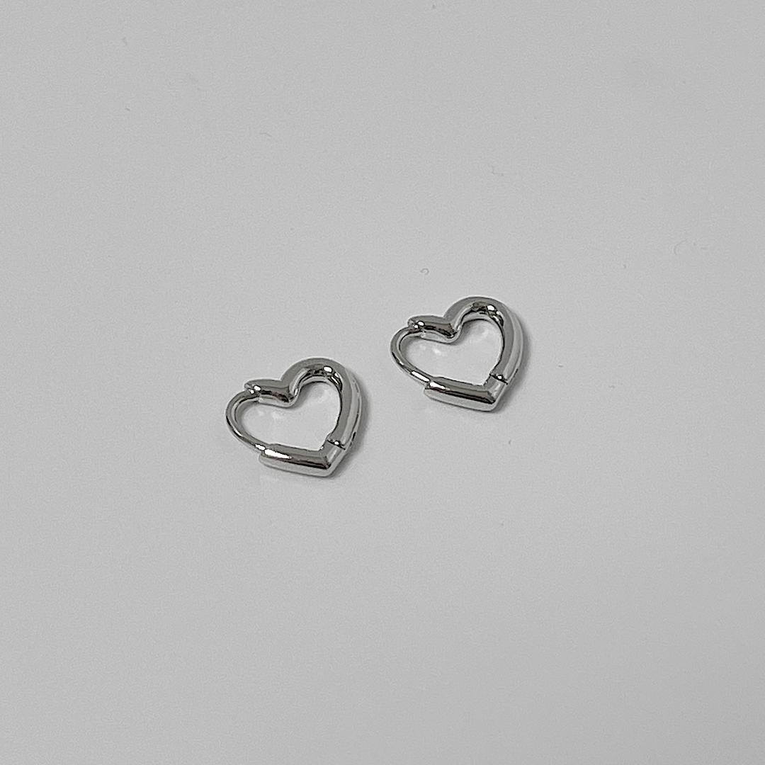 미니 볼드 하트 링귀걸이