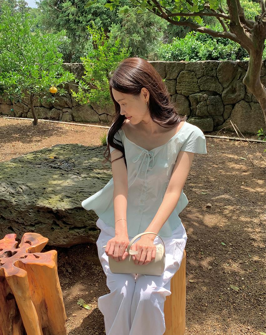오디너리먼트 (5일소요)아린 플레어 단추 블라우스 3color!