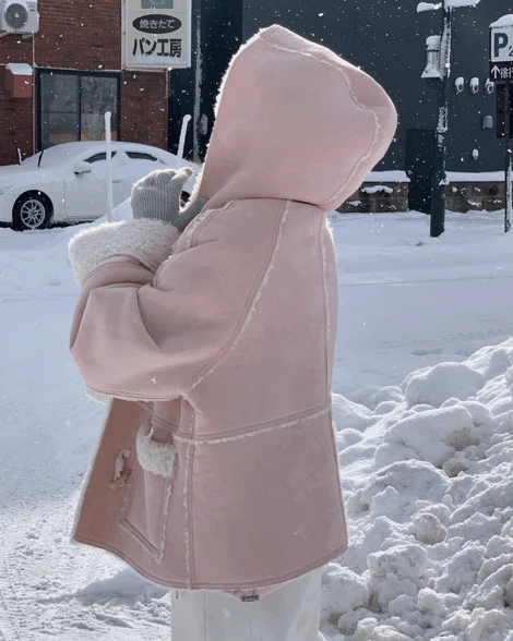밀크후드무스탕 3color  데일리룩/러블리/후드무스탕/핑크무스탕/겨울무스탕/캐주얼룩/윈터룩/삿포로룩/겨울아우터