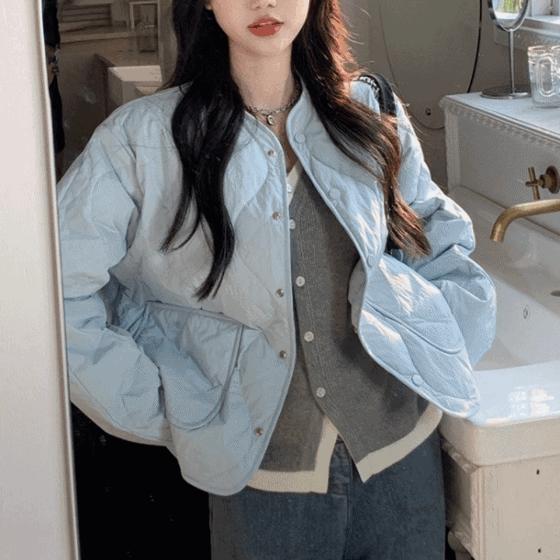 당일배송 [무배] 베이직 노카라 루즈핏 물결 패턴 퀄팅 긴팔 스카이 패딩자켓 (1C) 퀄팅자켓 퍼자켓 볼레로자켓 후리스자켓 트위드자켓 울자켓 무스탕자켓 푸들퍼자켓 밍크자켓 가죽자켓 스웨이드자켓 누빔자켓 체크자켓 부클자켓 코듀로이자켓 헤링본자켓 모직자켓