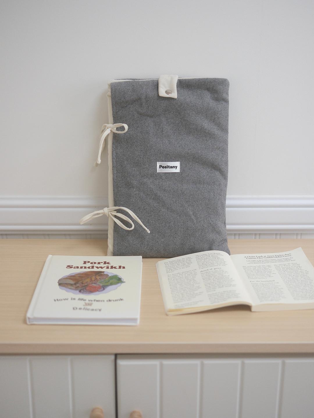 Snug ribbon pouch (cream grey)