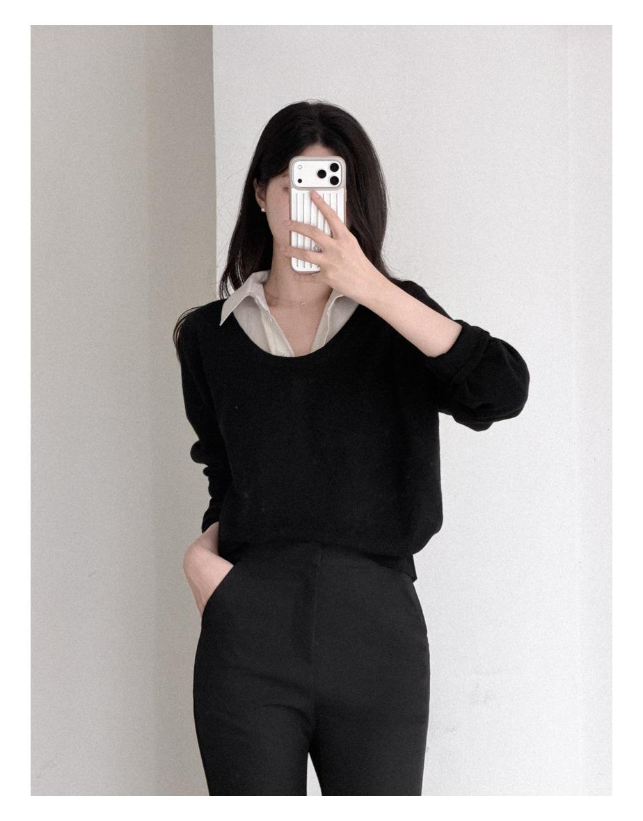 쏠레이 딥 U넥 니트 (2colors)