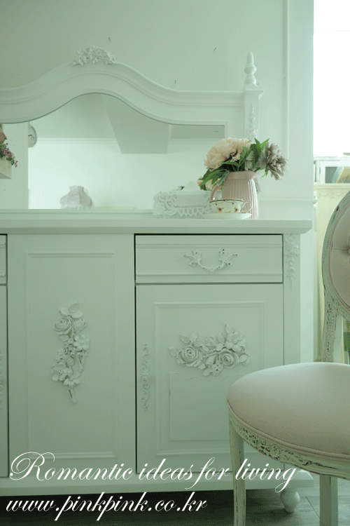 쉐비 화이트 로즈 화장대