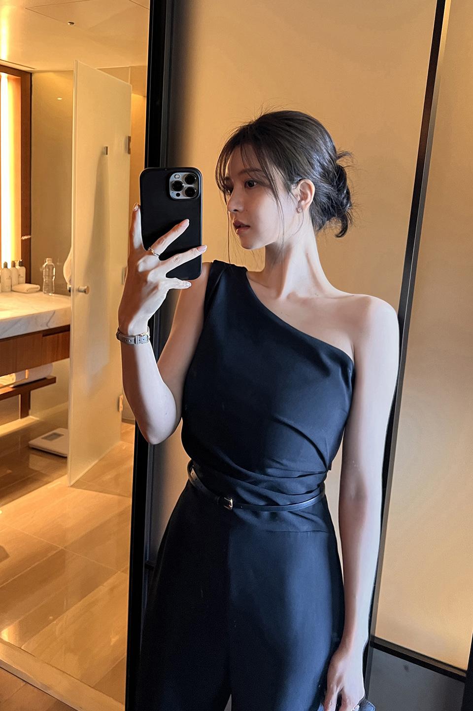 프라하 원 숄더 점프수트 (3color)